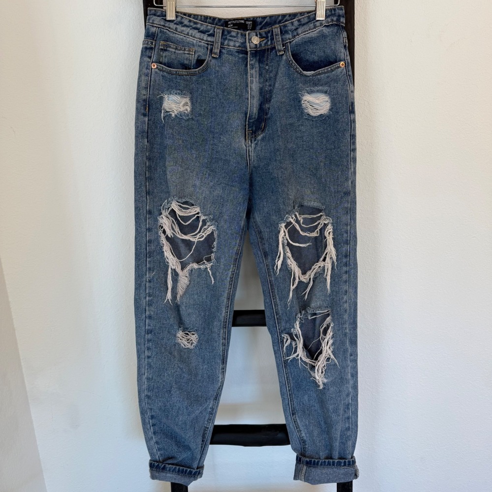 Pretty Little Thing Mom Jeans Distressed Ripped Blue Denim Size 6